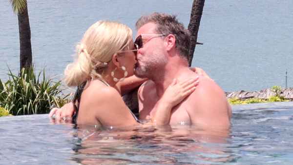 Tori-Spelling-and-Dean-McDermott-Hawaii