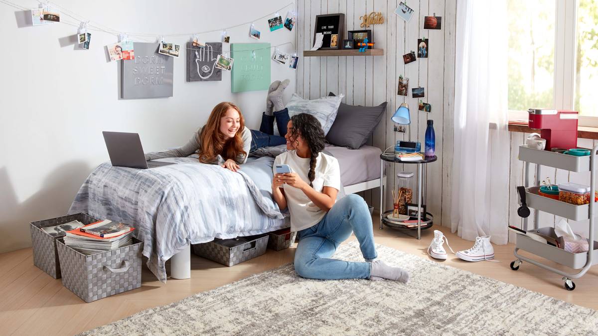college dorm room
