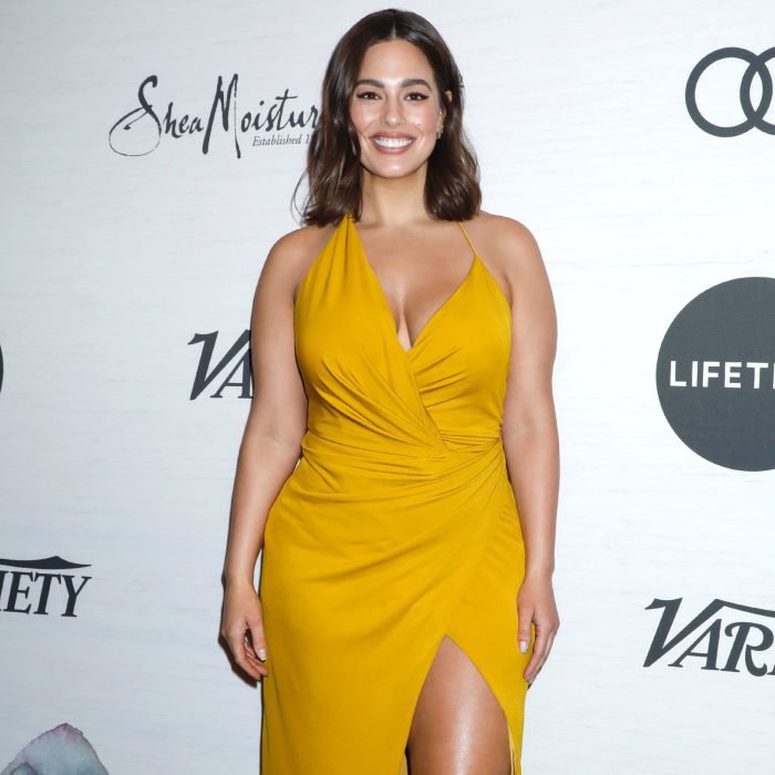 Pregnant Ashley Graham Praised for Sharing Nude Photo With Stretch Marks