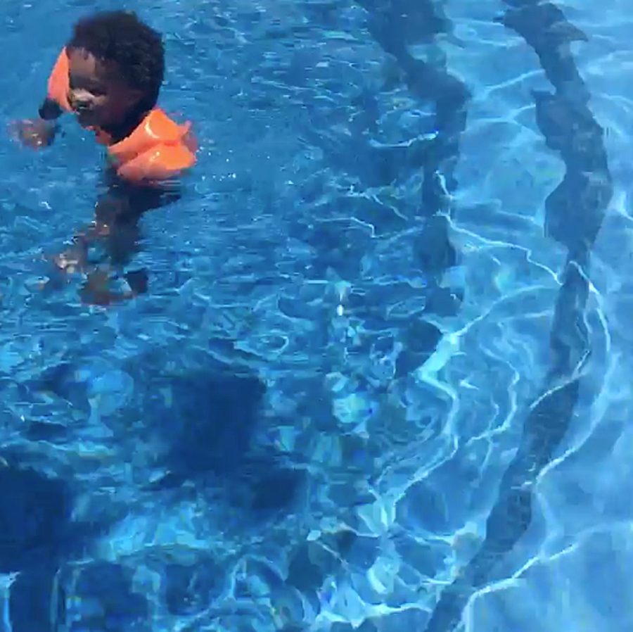 Celebrity Parents Teaching Their Babies to Swim