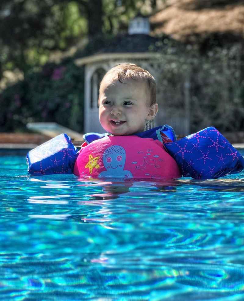 Celebrity Parents Teaching Their Babies to Swim