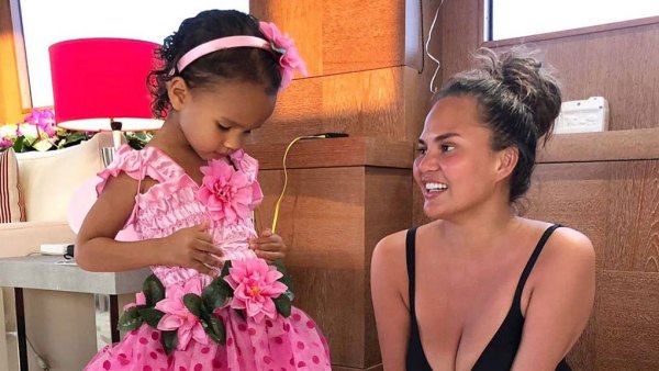 Chrissy Teigen Daughter Luna Hilariously Sasses Her