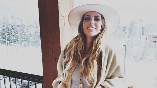 Country Singer Kylie Rae Harris Dies