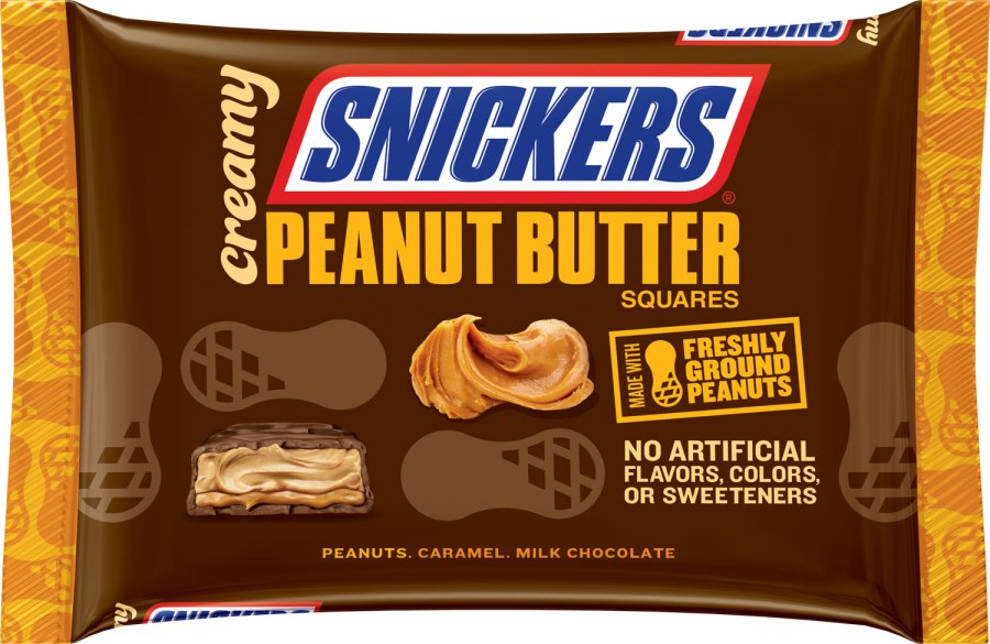 Halloween Candy 2019 Creamy Snickers Peanut Butter Squares