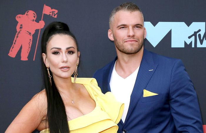 JWoww Raves Over BF Zach Days After Settling Divorce from Roger Mathews