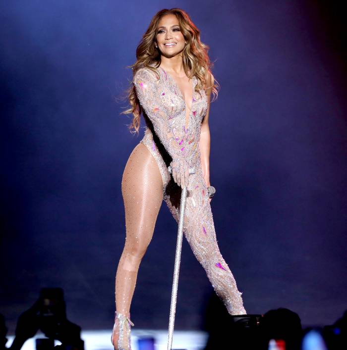 Jennifer-Lopez-to-open-Super-Bowl