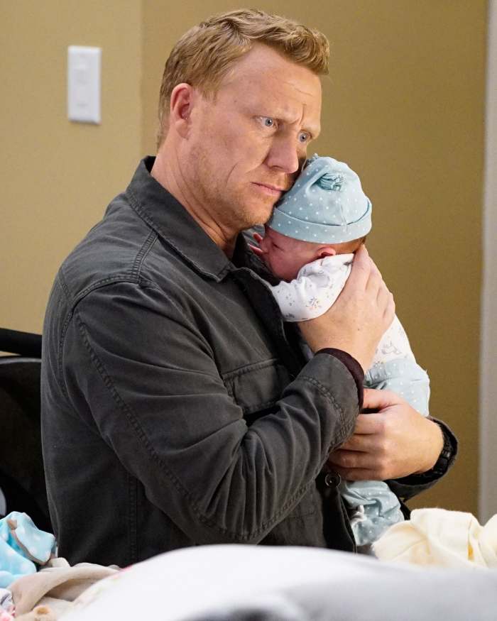 Kevin McKidd Holding Baby Grey's Anatomy Season 16 Premiere