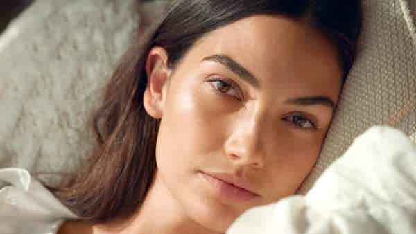 Lily-Aldridge-Talks-About-Her-New-Fragrance-Line-2