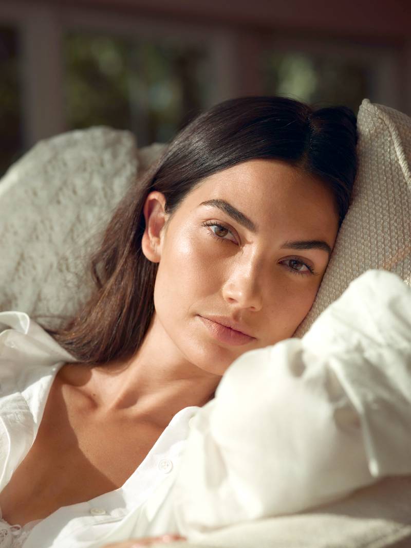 Lily-Aldridge-Talks-About-Her-New-Fragrance-Line-2