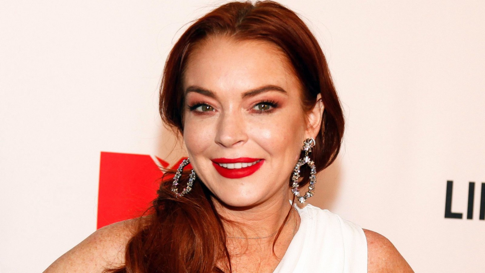 Lindsay Lohan Releases Music Video for 1st Single in a Decade, 'Xanax,' About Her Social Anxiety