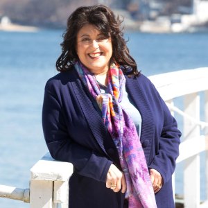 New York Times' Best Selling Author Susan Isaacs Announces Book Tour for Takes One to Know One