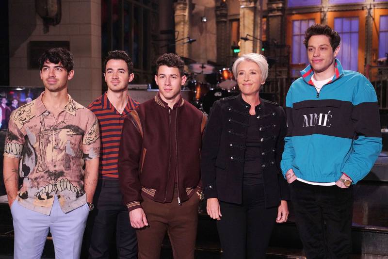 Emmys Winners Gallery Outstanding Guest Actress in a Comedy Series Emma Thompson, Saturday Night Live