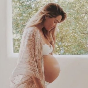 Pregnant Lauren Conrad Shares Bikini Baby Bump Pic in 3rd Trimester