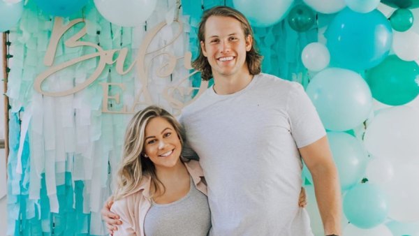 Pregnant-Shawn-Johnson-and-Andrew-East’s-Baby-Shower