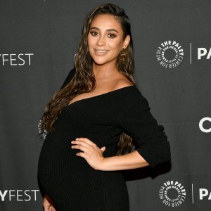 Shay-Mitchell-gives-birth