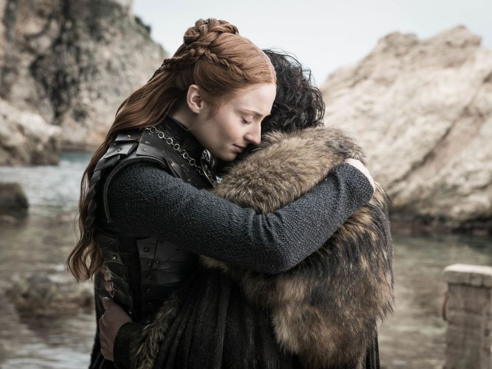Sophie Turner Kit Harington Hug Game of Thrones