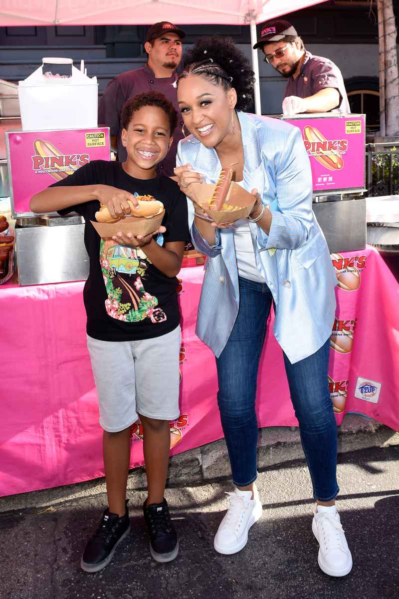 Tia Mowry Hardrict and Cree Hardrict with Pink's Hot Dogs