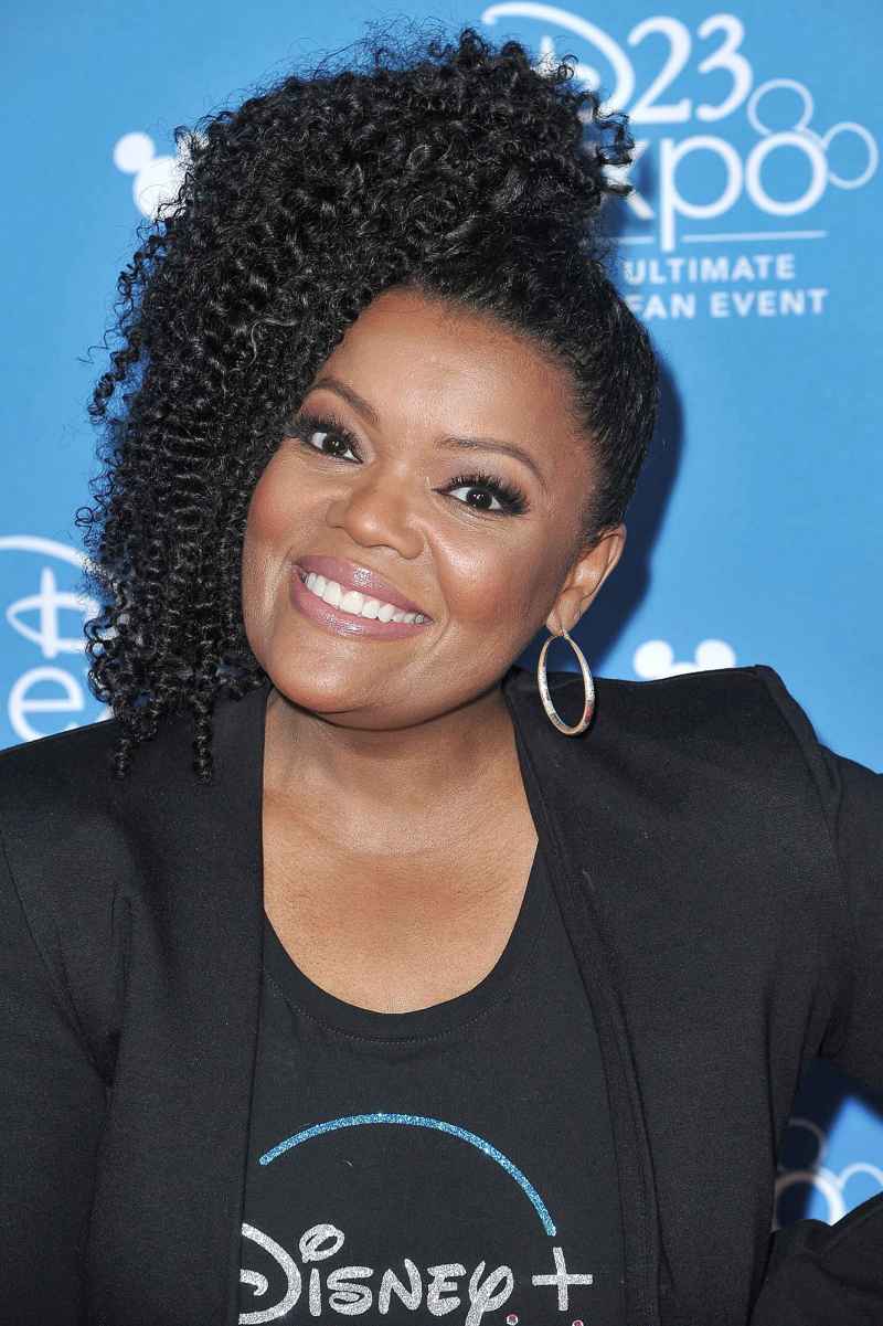 Yvette Nicole Brown Celebs Send Love to Kevin Hart After Car Accident