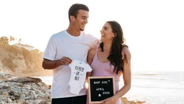 Alex-Morgan-Pregnant-Servando-Carrasco-expecting
