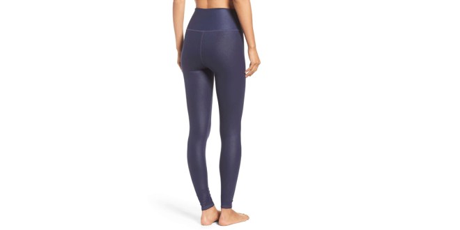 So Many Reviewers Are Obsessing over These Airbrush Leggings