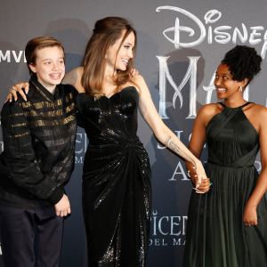 Angelina-Jolie-Shiloh-Nouvel-Zahara-Marley-Maleficent-3