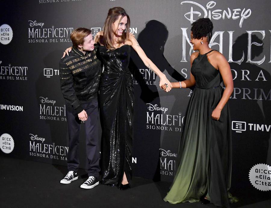 Angelina-Jolie-Shiloh-Nouvel-Zahara-Marley-Maleficent-4