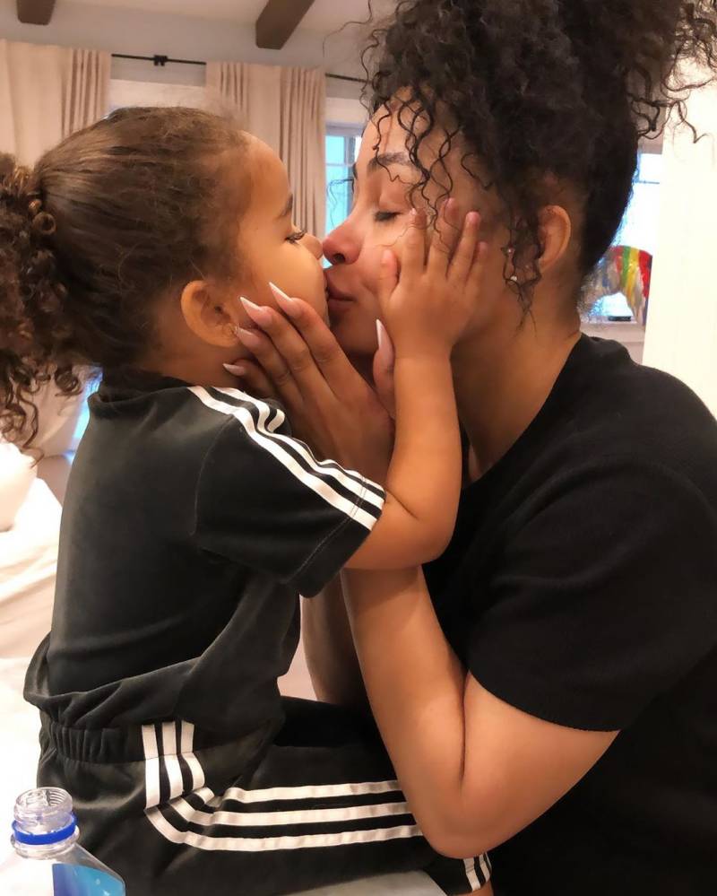 Blac Chyna and Daughter Dream Kiss