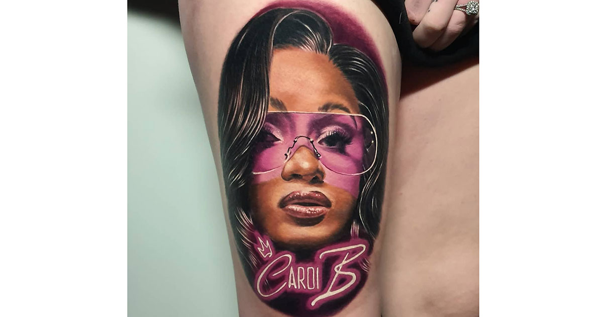 SilverbirdTV på Twitter Cardi B is freaky freaky  A fan tattooed  Cardi Bs face on his hand and heres what she has to say   RhythmEntertainment RhythmFm CardiB Tattoo httpstcofvEyZLDGyS 