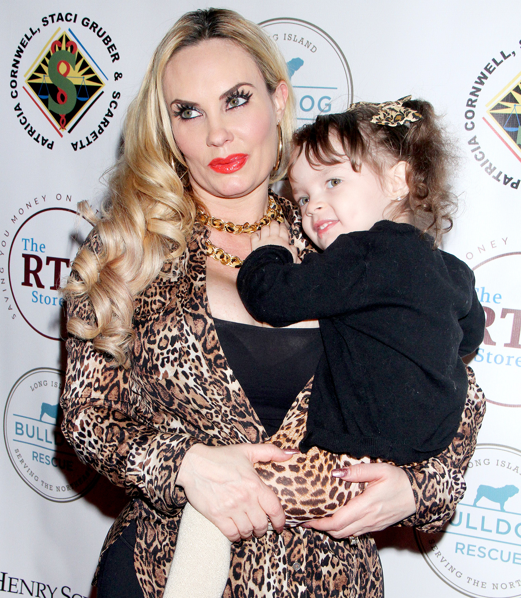Coco Austin Ice T S Daughter Chanel Likes To Entertain