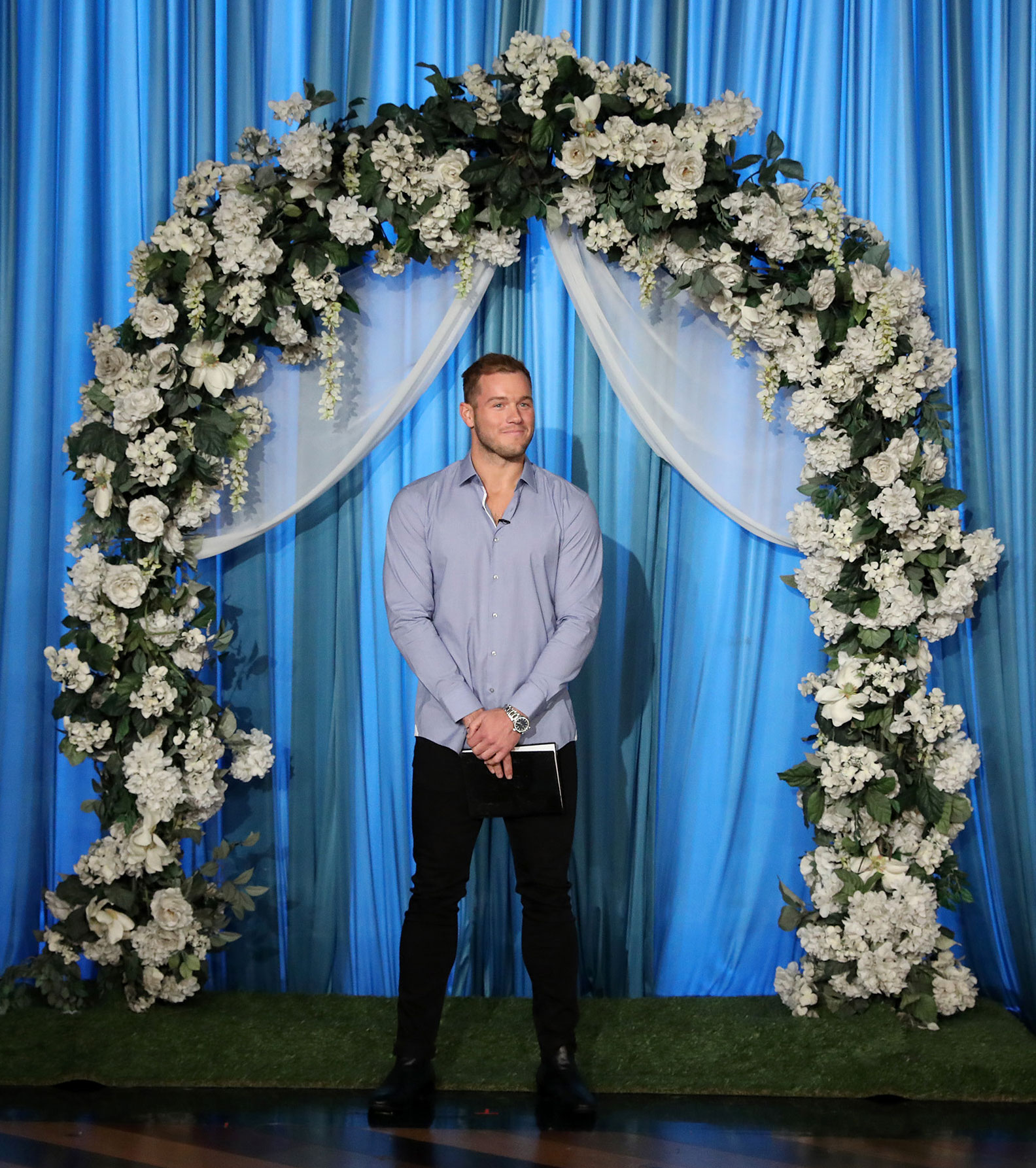 Colton Underwood Officiates Howard and Beth Stern’s 2nd Wedding