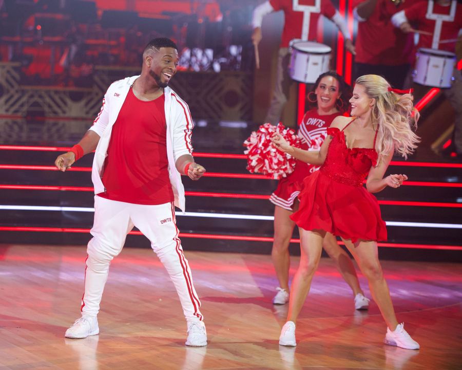 KEL MITCHELL, WITNEY CARSON 'Dancing With the Stars' Disney Night Recap: Who Received the First 9s of the Season?