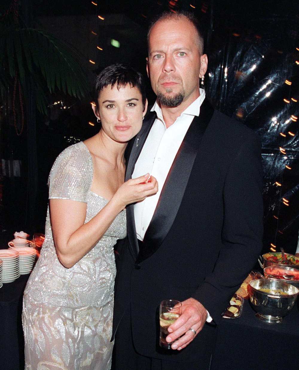 Demi-Moore-and-Bruce-Willis-1997