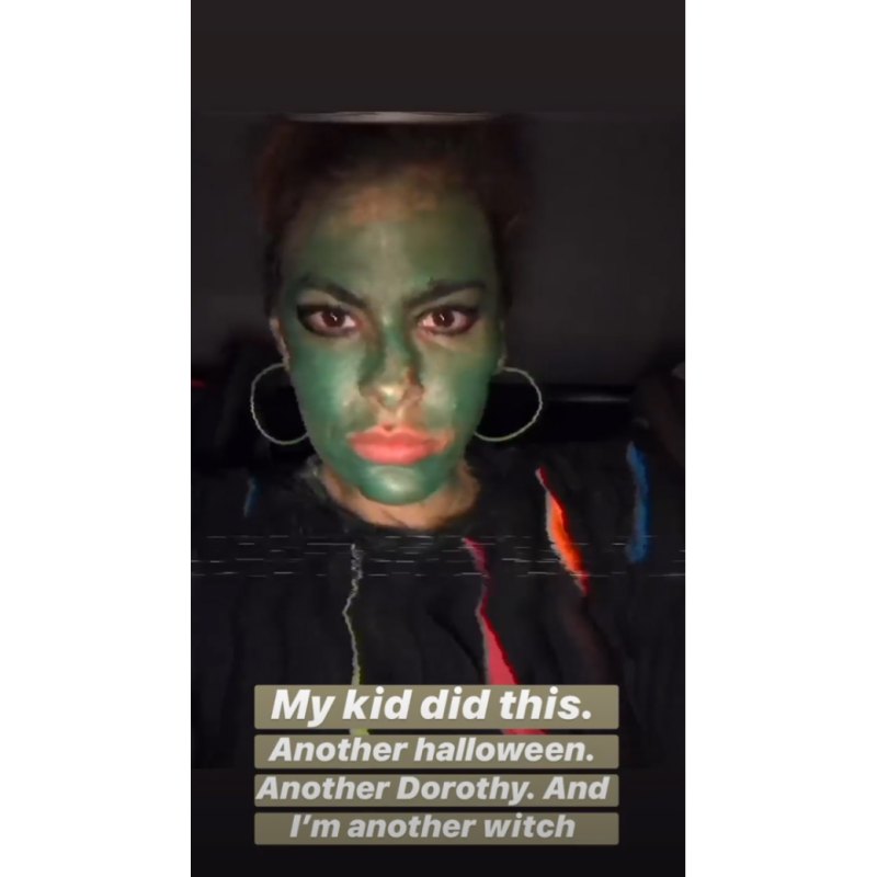 Eva-Mendes-Reveals-Her-Kids-Dressed-as-Dorothy-Again-for-Halloween