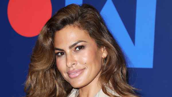 Eva-Mendes-Reveals-Her-Kids-Dressed-as-Dorothy-Again-for-Halloween