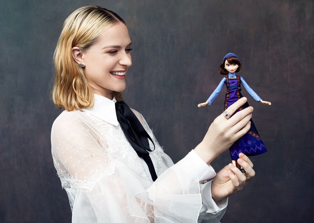 Evan Rachel Wood Sees Frozen 2 Dolls For First Time