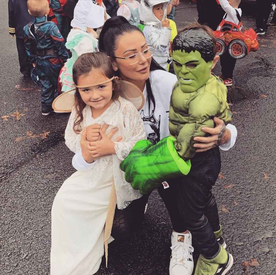 Halloween Costumes Meilani and Greyson Mathews With Mom Jenni “JWoww” Farley