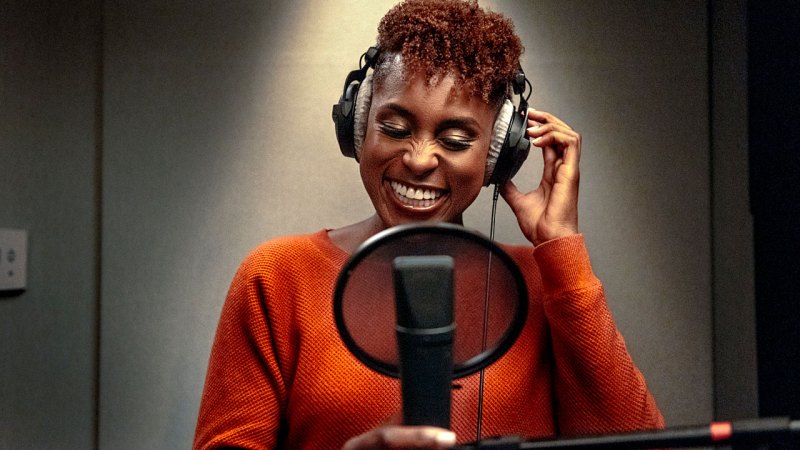 Issa Rae Is Honored to Be Google Assistant's Next Celebrity Voice | Us ...