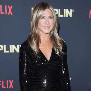 Jennifer Aniston Red Carpet Dumplin Wearing Stella McCartney, Bag By Valextra
