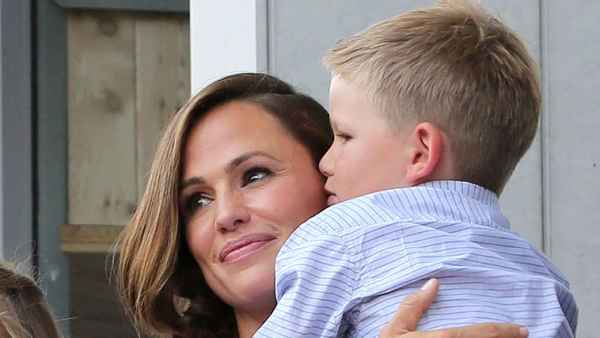 Jennifer Garner and Children Walk of Fame Halloween Violet Affleck, Seraphina Rose Elizabeth Affleck, Samuel Garner Affleck