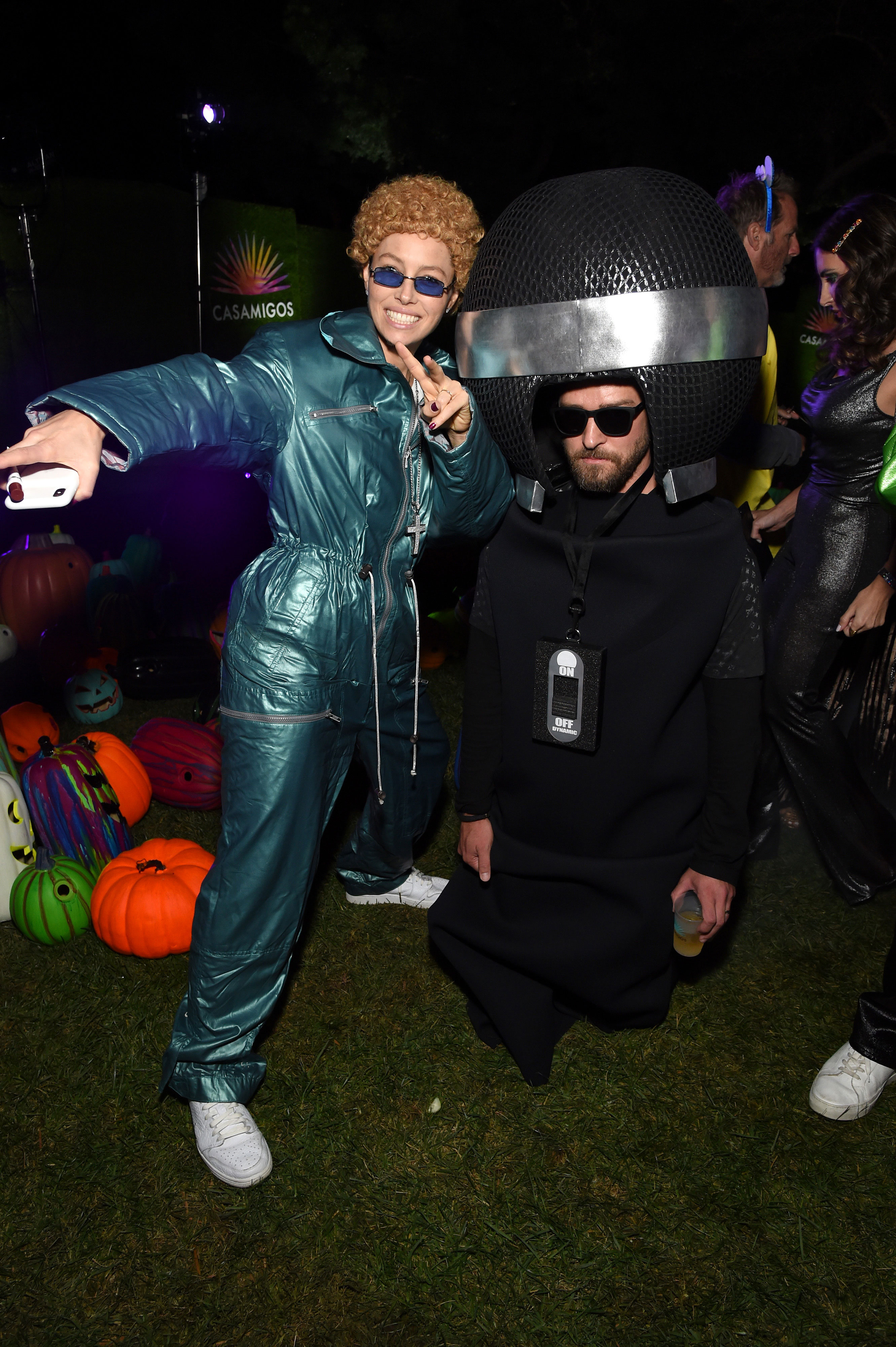 Jessica Biel's Dressed Up as ‘NSync Era Justin Timberlake for Halloween
