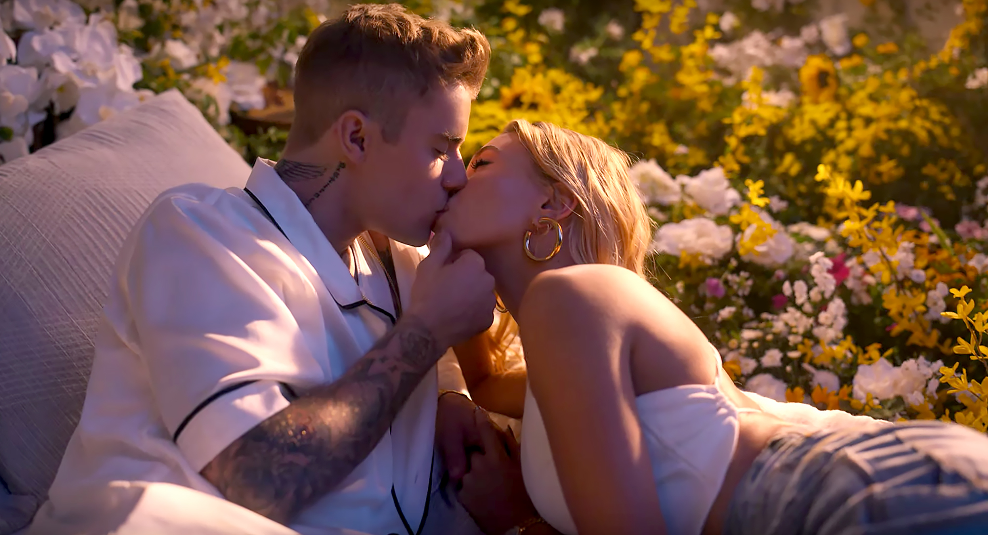 Hailey Bieber Thinks She Is The Muse Of Her Husband Justin Bieber's Albums,  But Does He Think So? An Old Video Resurfaces When He Claimed His Ex-GF  (Selena Gomez) Was His Inspiration!
