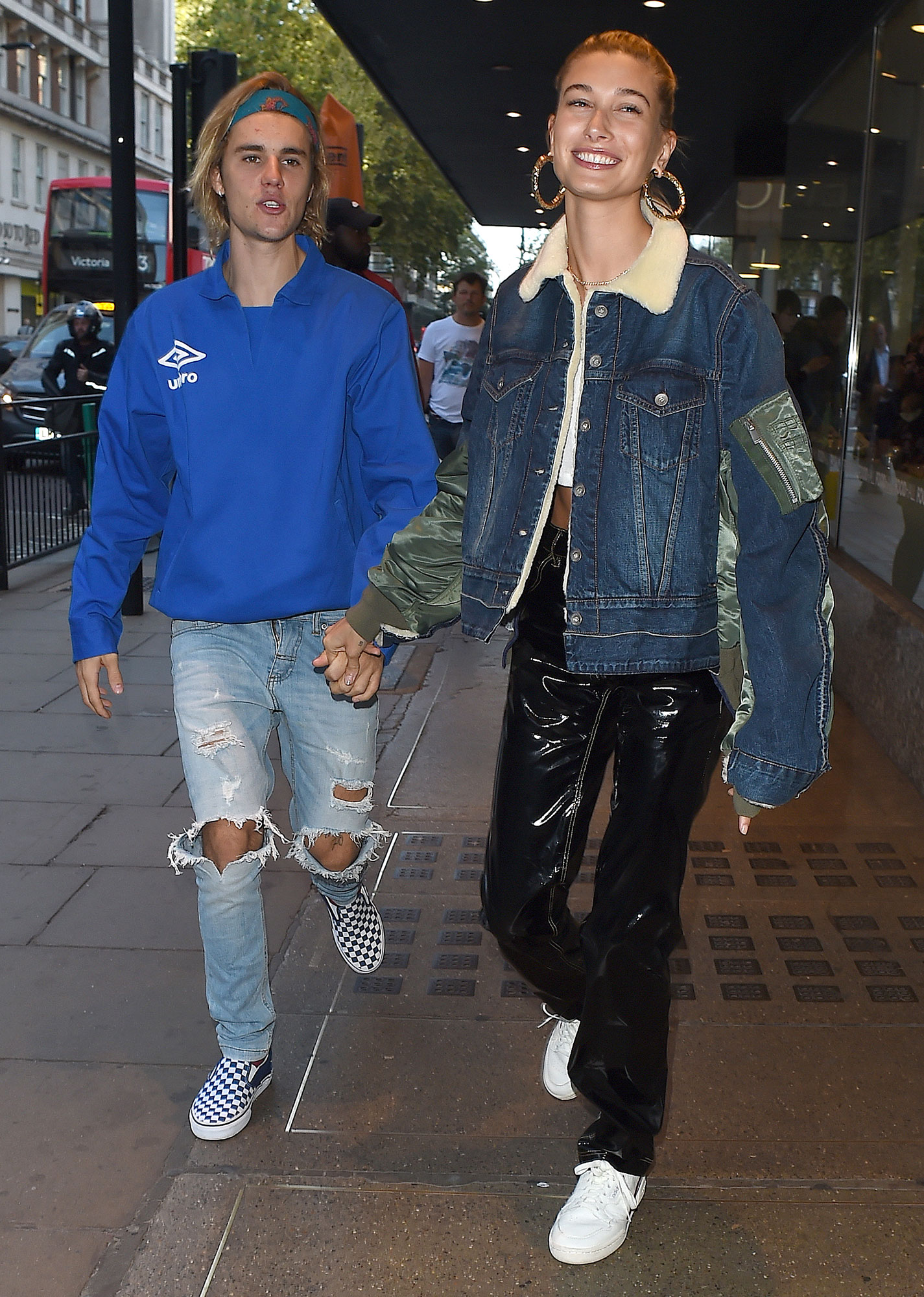 Justin Bieber Gets Crafty, Makes Wife Hailey Baldwin a Necklace ...