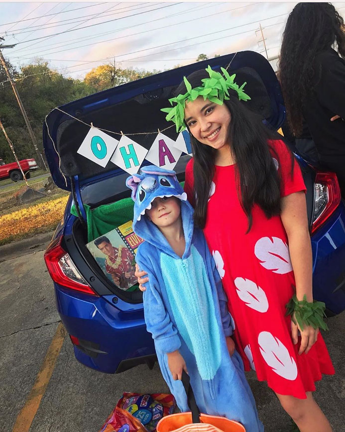 KJ Carney Tiffany Thornton Instagram Halloween Costume Lilo and Stitch Disney