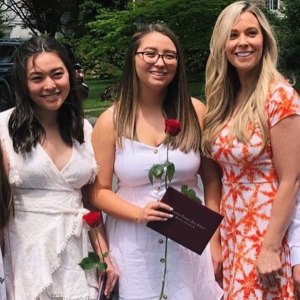 Kate-Gosselin-Gushes-Over-Twin-Daughters