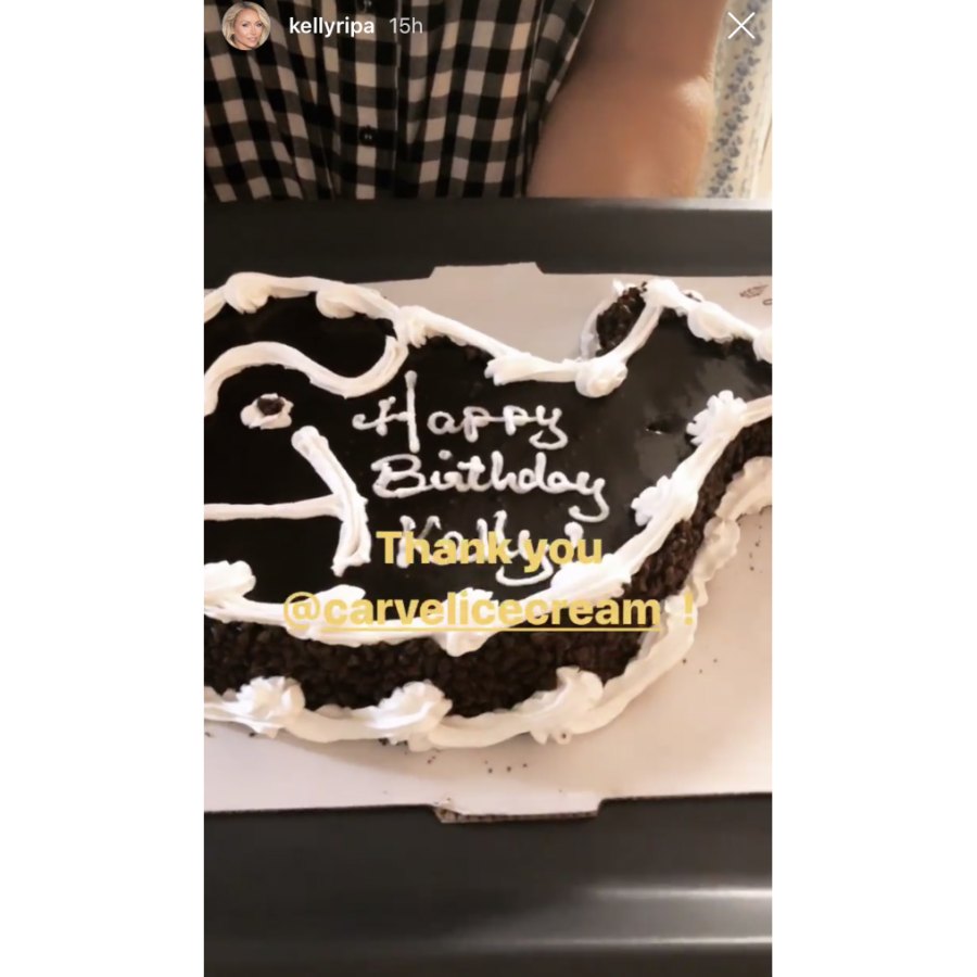 Kelly-Ripa-Happy-Birthday-From-Fudgie-the-Whale