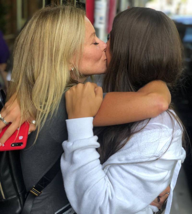 Kelly Ripa Kisses Daughter Lola On Cheek