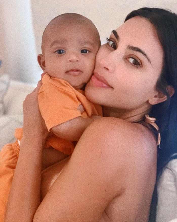 Kim Kardashian and Psalm Instagram Selfie