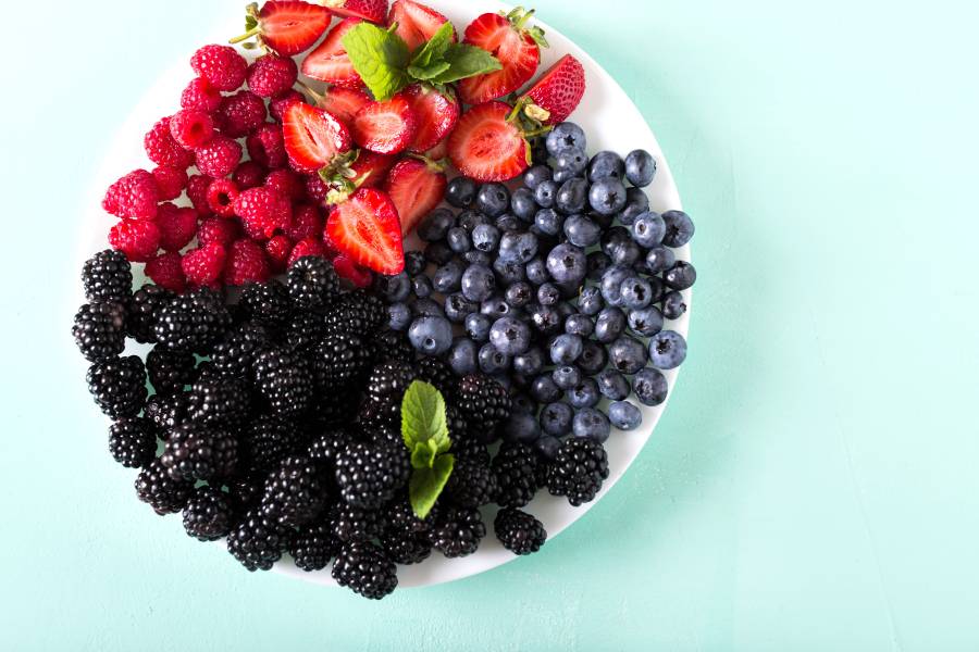 Kourtney Kardashian Loves These Anti-Aging Foods