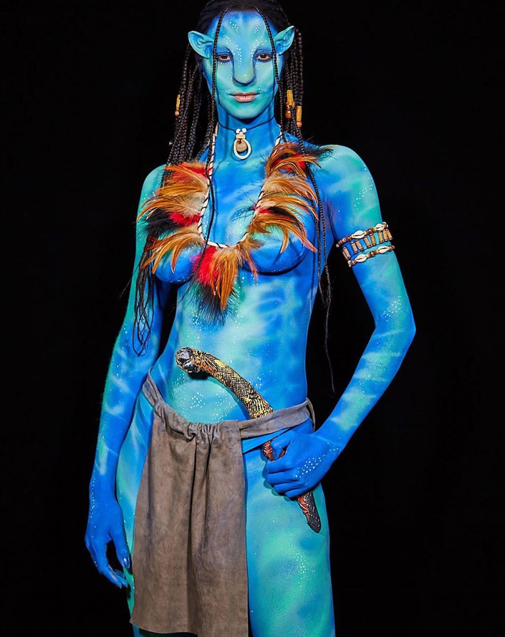 Lais Ribeiro's Avatar Costume Instagram