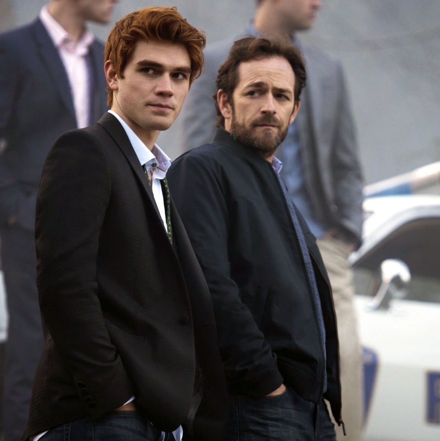 New ‘Riverdale’ Trailer Shows Moment When Archie Learns His Dad — Played By Luke Perry —Is Dead